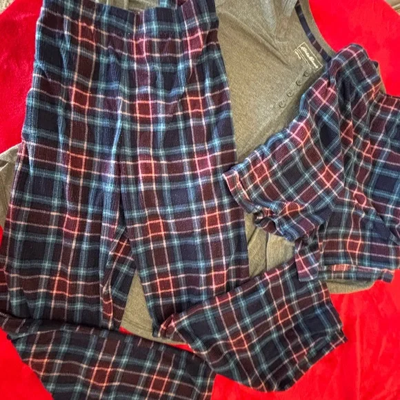 Plaid Pajama Set with Gray Top Eddie Bauer - Picture 3 of 7